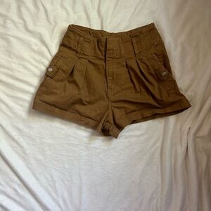 Brown cargo mini shorts